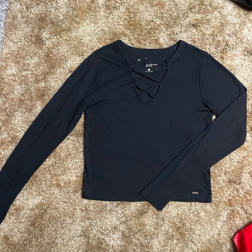 Hollister Must Have‎ Collection Black Long Sleeve Woman's Top Size Small